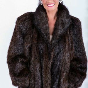 Beautiful Dk Brown Dyed Beaver Fur Coat Stroller